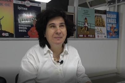 Görme engelli 3 çocuk annesi Çiler Kocaman’ın ’Braille’ alfabesiyle okuma azmi