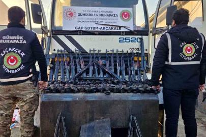Gümrük kapısında 52 adet uzun namlulu silah ele geçirildi