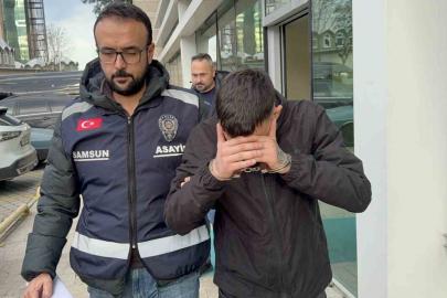 Gümüşçünün vitrin camını kırıp altın zannettiği bilezikleri çaldı