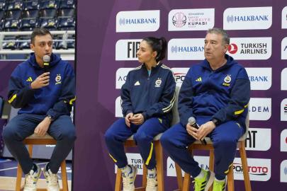 Halkbank Kadınlar Türkiye Kupası final karşılaşması öncesi basın toplantısı düzenlendi