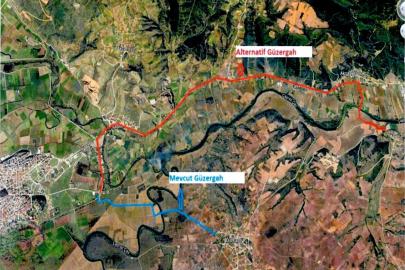 Hasar gören ve beşik gibi sallanan köprü yıkılıyor