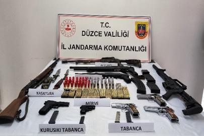 Havaya ateş edip sosyal medyada yayınlayan 8 kişi yakalandı