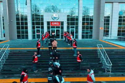 Helikopterli operasyonla uyuşturucu tacirlerine darbe: 16 tutuklama