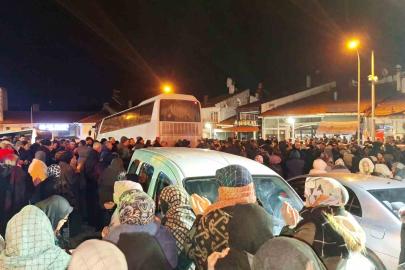 Hisarcık ve Emet’ten yeni yılın ilk umre kafilesi dualarla uğurlandı