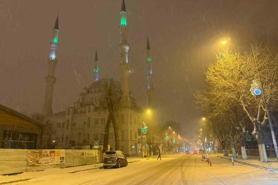 Iğdır’da kar yağışı etkisini sürdürüyor