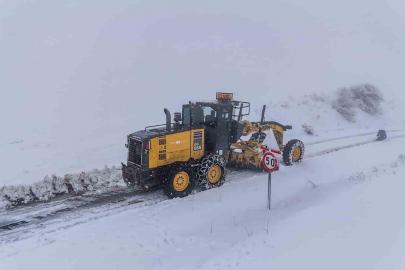 İlkadım’da kar mesaisi: "Toplu taşıma tercih edilmeli"