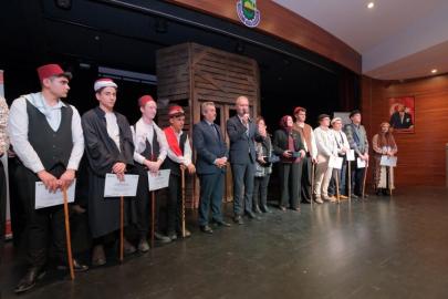 İnegöl’de genç meddahlar sahne aldı