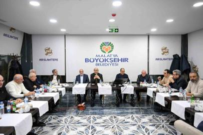 İş insanlarıyla bir araya gelen Başkan Er: "Malatya’nın geleceğini inşa ediyoruz"