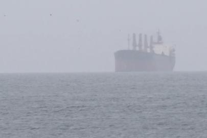 İstanbul Boğazında makine arızası yapan gemi Ahırkapı’ya demirletildi