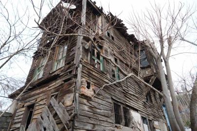 İzmit’in tarihe tanıklık eden evleri restorasyon bekliyor