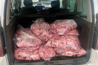 Jandarmanın durdurduğu araçtan 450 kilo bozulmuş et çıktı