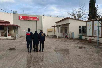 Jasat, sahte jandarmayı kısa sürede yakaladı