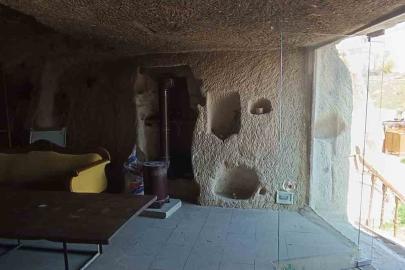 Kaçak restoran kaldırıldı, peribacalarının silüeti ortaya çıktı