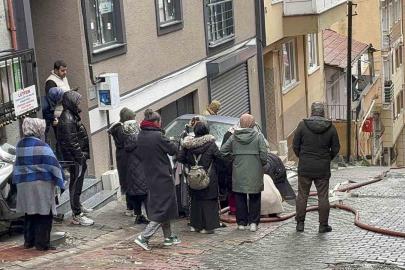 Kağıthane’de itfaiye ekiplerinin dik yokuşla ve dar sokakla imtihanı