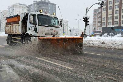 Kahramanmaraş büyükşehirden 2 bin 287 ihbara müdahale