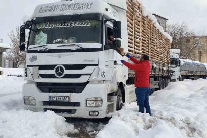 Kahramanmaraş’ta sürücülere çorba ikramı