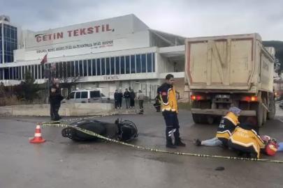 Kamyonla çarpışan motosiklet sürücüsü hayatını kaybetti