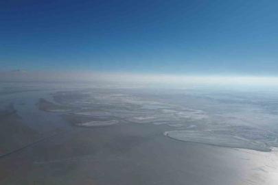 Kar ve yağmur yağışı Tuz Gölü’nü umutlandırdı