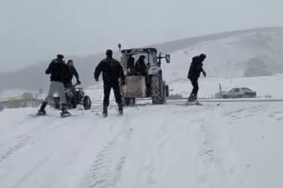 Kar yağışı sonra eğlenceli anlar