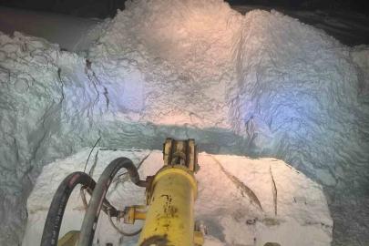 Karakoçan ilçesine kar kalınlığı bir metreyi geçti