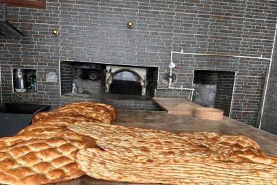Karayazı’da yeni lavaş ve tandır ekmek fırını hizmete açıldı