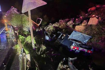 Karayolu savaş alanına döndü: 3 yaralı