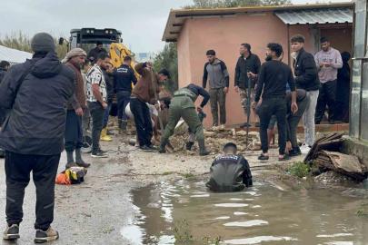 Kardeşleri ve arkadaşlarıyla oynarken tahliye kanalına düşen 3 yaşındaki Berra hayatını kaybetti