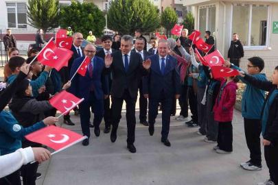 Karne gününde duygulandıran tören: Şehitlerin ismi verilen okullar açıldı