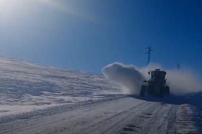 Kars Özel İdaresi bin saatlik çalışmayla kapalı köy yolu bırakmadı