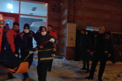 Kars’ta asansör boşluğuna düşen bir kişi hayatını kaybetti
