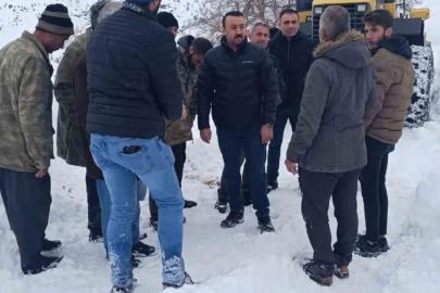 Kaymakam Pelvan, yol açma çalışmalarını inceledi