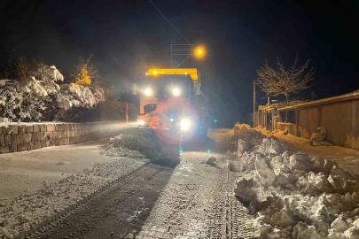 Kayseri’de kar yağışı ve tipi nedeniyle 128 yol ulaşıma kapalı