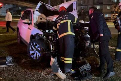 Kazaya karışan araçta yangın paniği