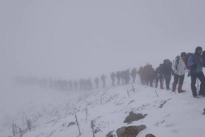 Kazıkbeli Savaşı anısına Honaz Dağı’na zirve tırmanışı