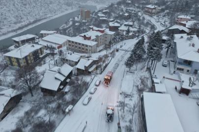 Kemaliye güne karla uyandı