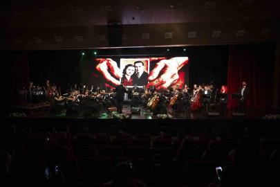 Kent Orkestrası yeni yılın ilk konserinde sanatseverleri büyüledi