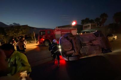 Kırıkhan’da yan yatan otomobilin sürücüsü yaralandı