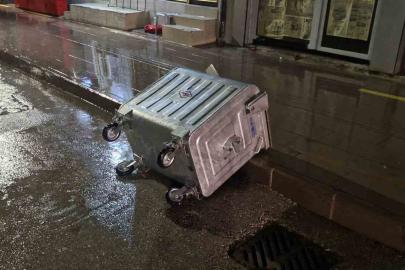 Kırıkkale ve Çorum’da yağmur ve kuvvetli rüzgar etkili oldu