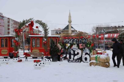 Kırşehir’de yeni yılın ilk günü meydan soğuk havaya teslim oldu