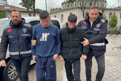 Kız meselesinden bıçaklı kavgada 2 kişi hastanelik oldu