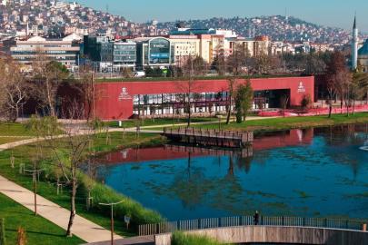 Kocaeli’de "Alev Alatlı Kütüphanesi ve Sanat Galerisi" törenle tanıtıldı
