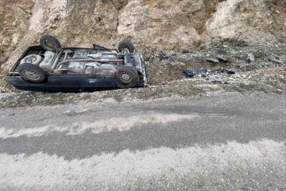 Kontrolden çıkan otomobil takla attı; 2 yaralı