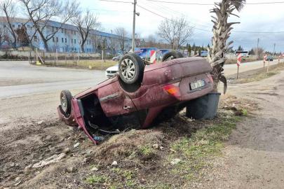 Kontrolden çıkan otomobil takla attı