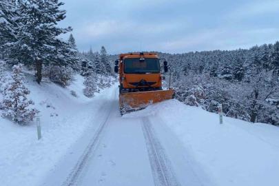 Konya Büyükşehir 31 ilçede 790 araçla kar mesaisinde