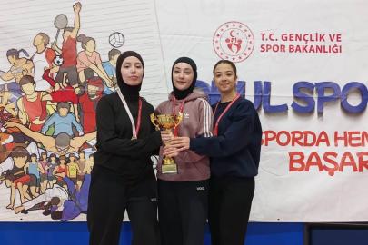 Körfezli karateciler, okul sporları il birinciliğinde dereceye girdi