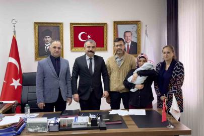 Koruyucu aile projesi bir çocuğu daha sıcak yuvaya kavuşturdu