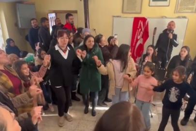 Köy okullarında müzik, oyun ve oyuncakla gelen mutluluk