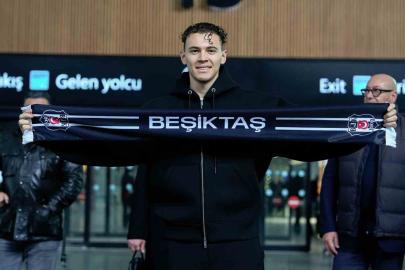 Kristjan Asllani, Beşiktaş’ın 195. yabancı futbolcusu oldu