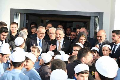 Kubbetü’s-Sahra Camii Malatya’da ibadete açıldı