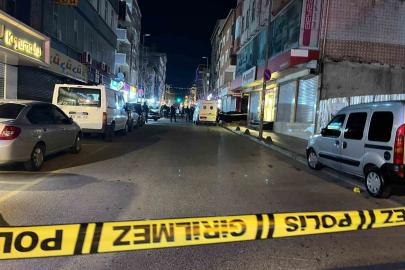 Küçükçekmece’de sokak ortasında silahlı saldırı: 2 ölü, 1 yaralı